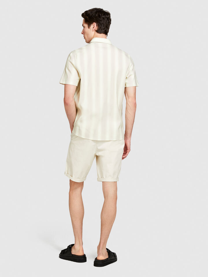 Short sleeve printed shirt - men's slim fit shirts - Multi-color | Sisley image number 3